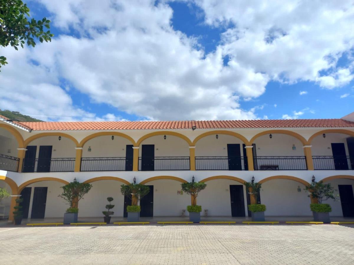 Casa Blanca Hotel Jalpan de Serra Esterno foto